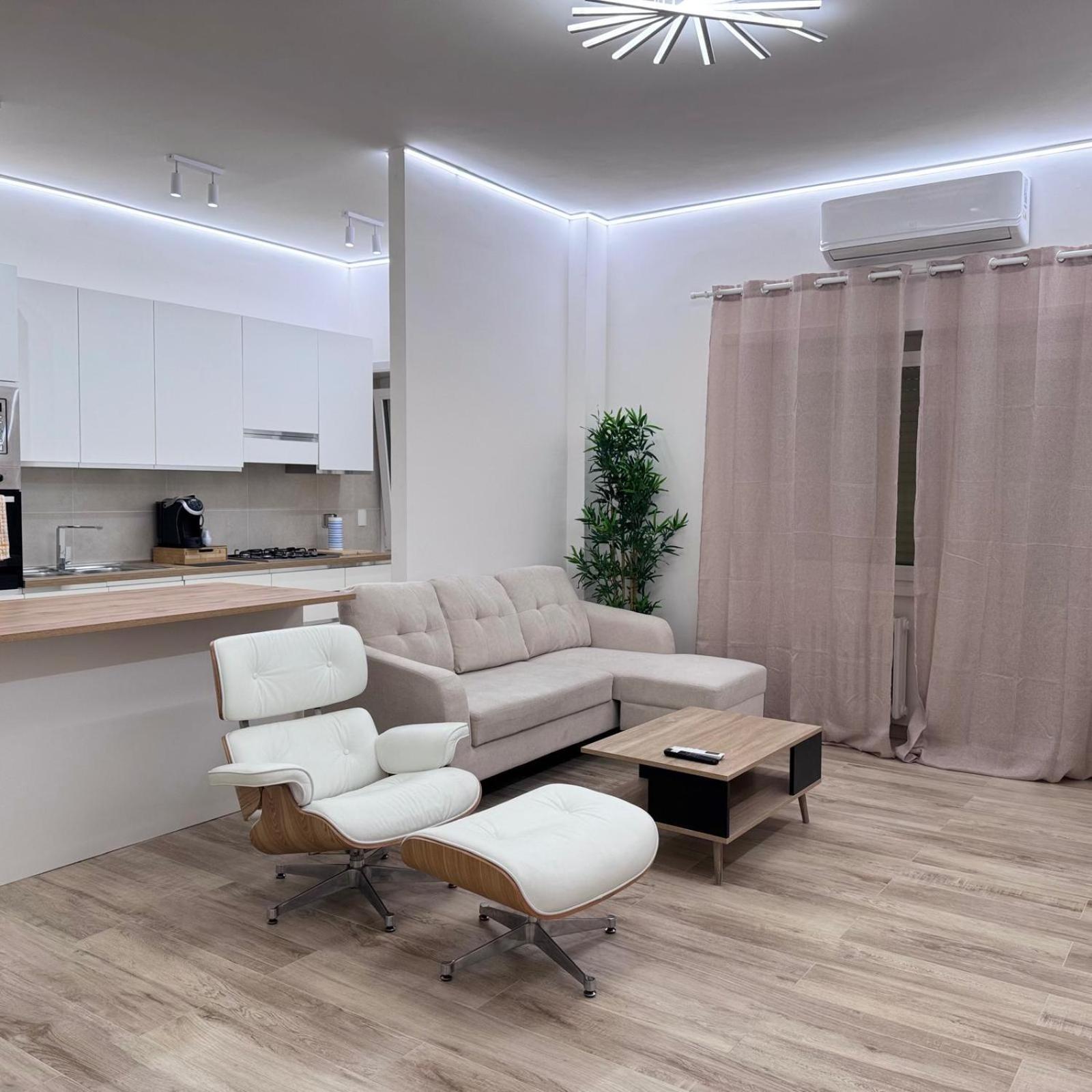 Grimaldi House 64 Apartment